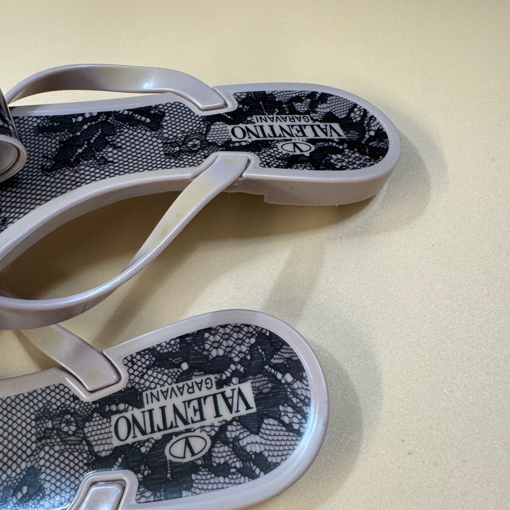 Valentino Slides Size38 - image 3